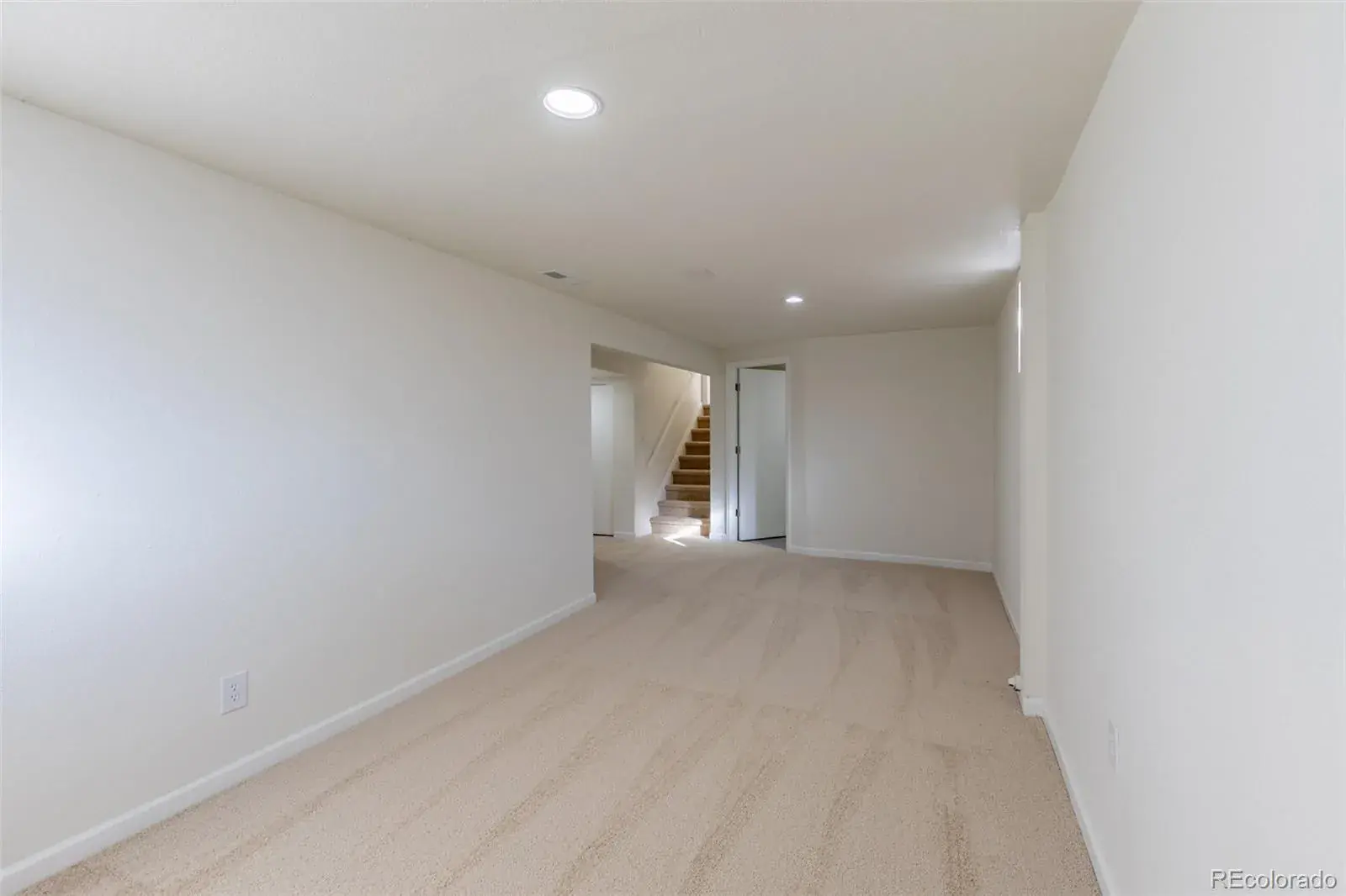 7492 S Marion Street Centennial CO 80122 MLS #REC3095791 12302025005203 1600 25