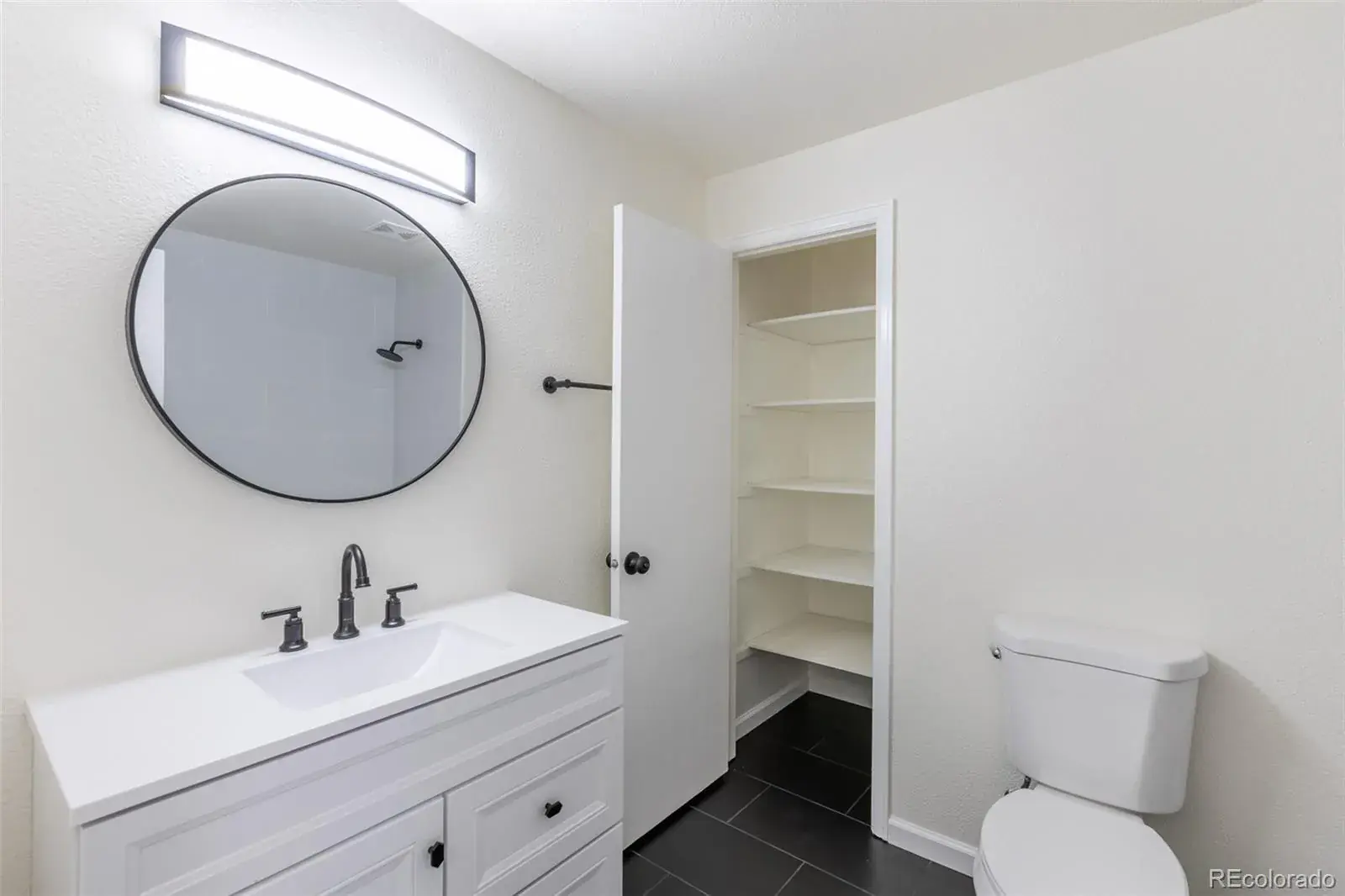 7492 S Marion Street Centennial CO 80122 MLS #REC3095791 12302025005203 1600 31