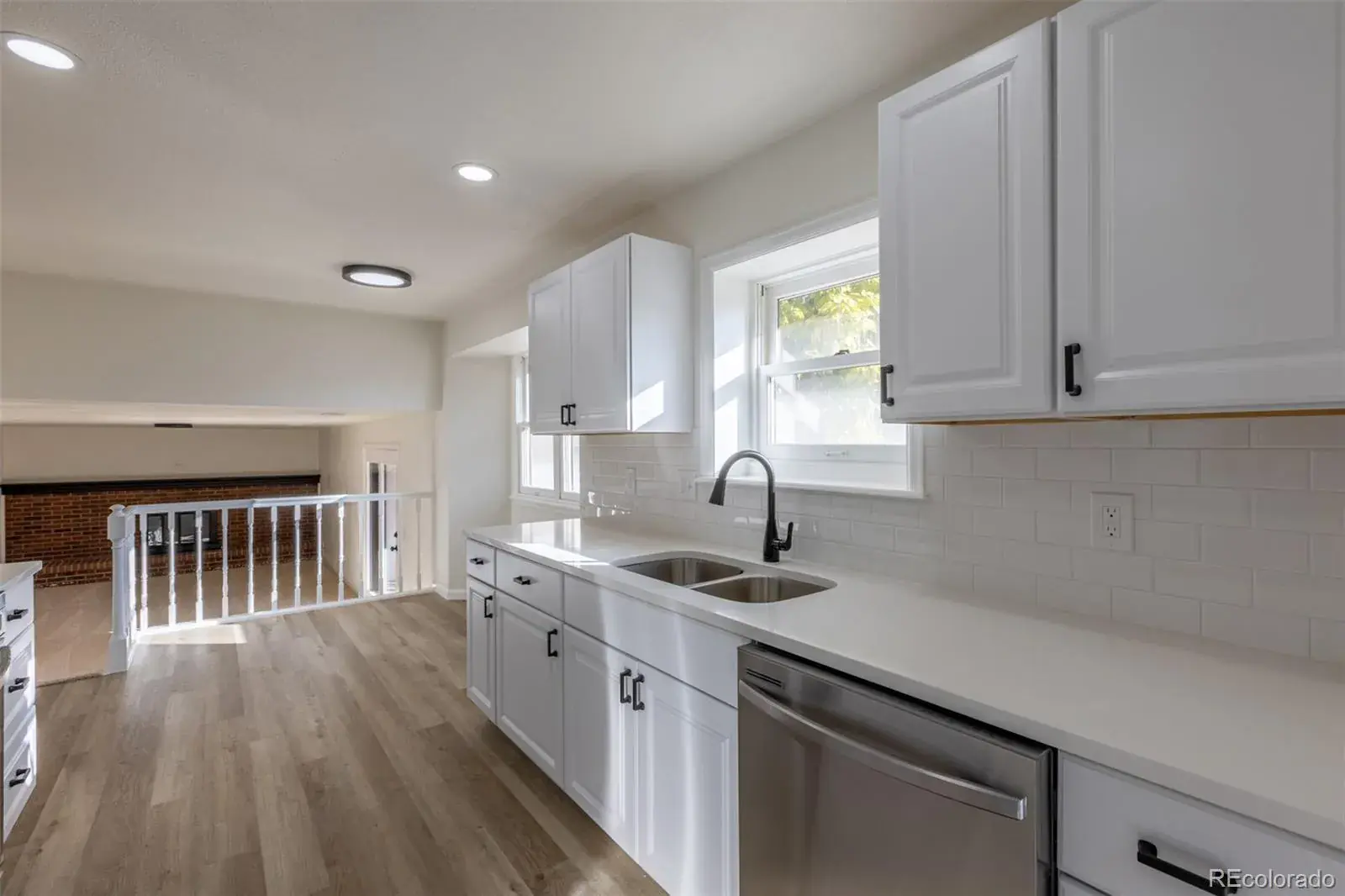 7492 S Marion Street Centennial CO 80122 MLS #REC3095791 12302025005203 1600 4
