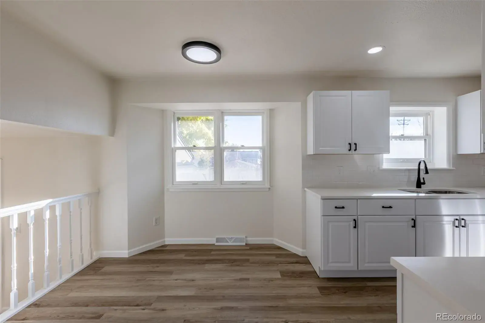7492 S Marion Street Centennial CO 80122 MLS #REC3095791 12302025005203 1600 6