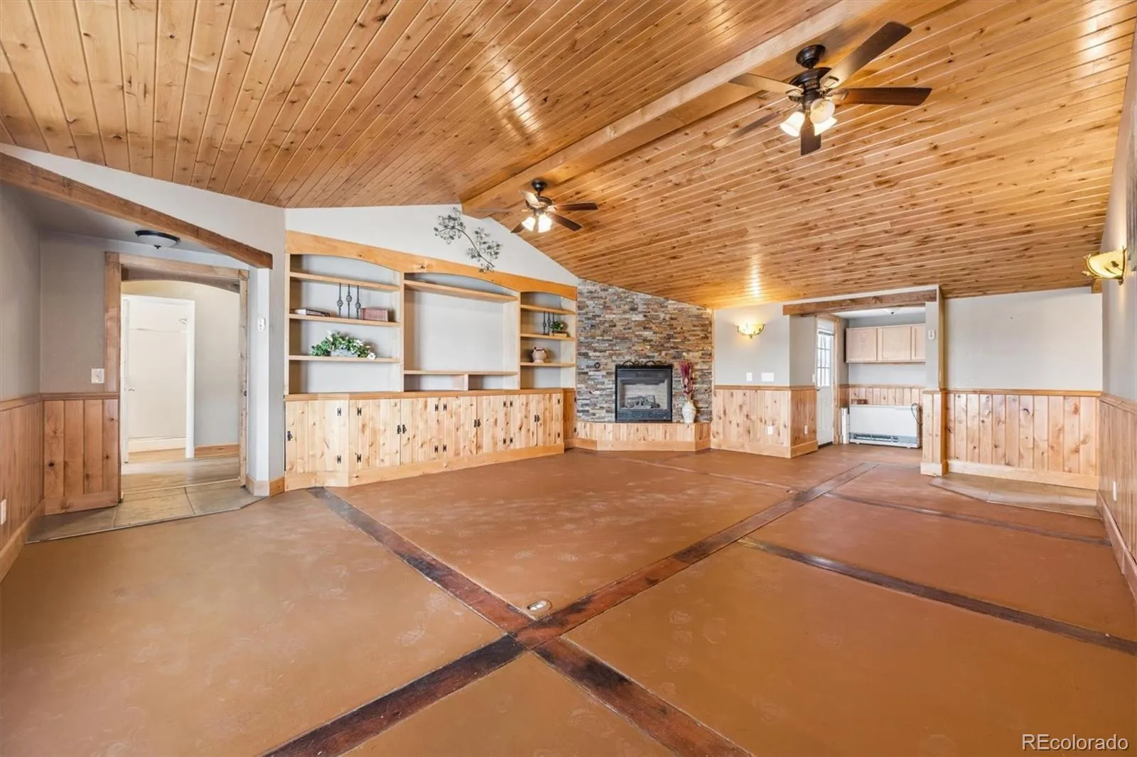 04162026144222 1600 16