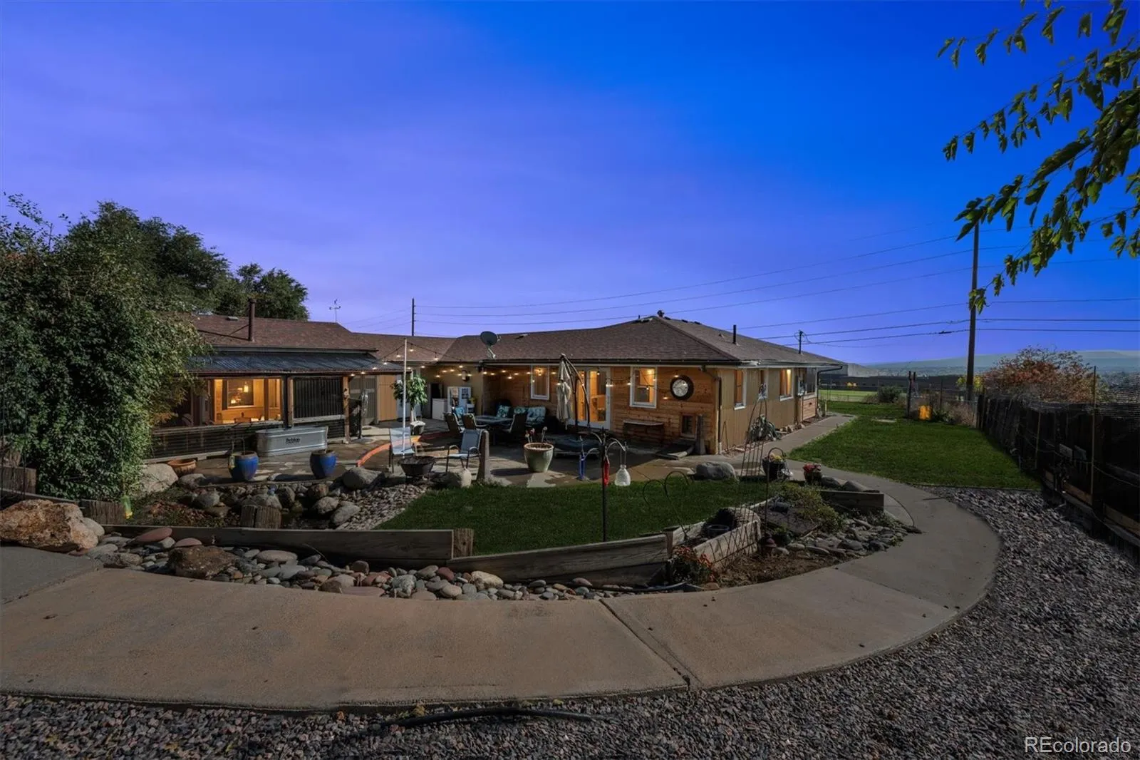 04162026144222 1600 30