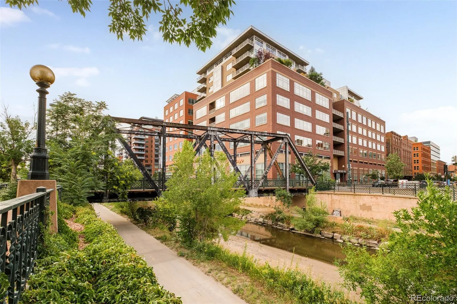 04032026185532 1600 26