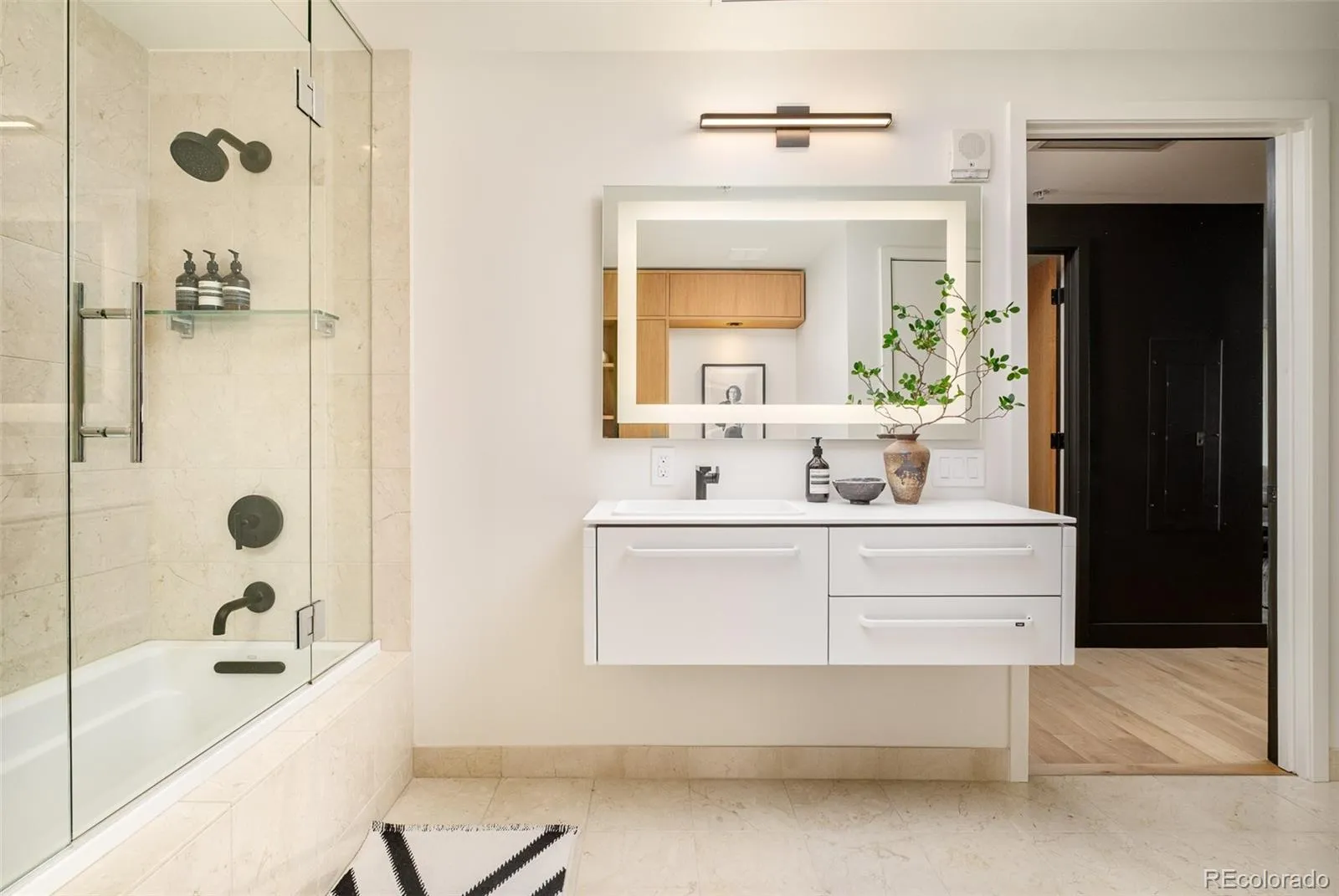 04032026185532 1600 3