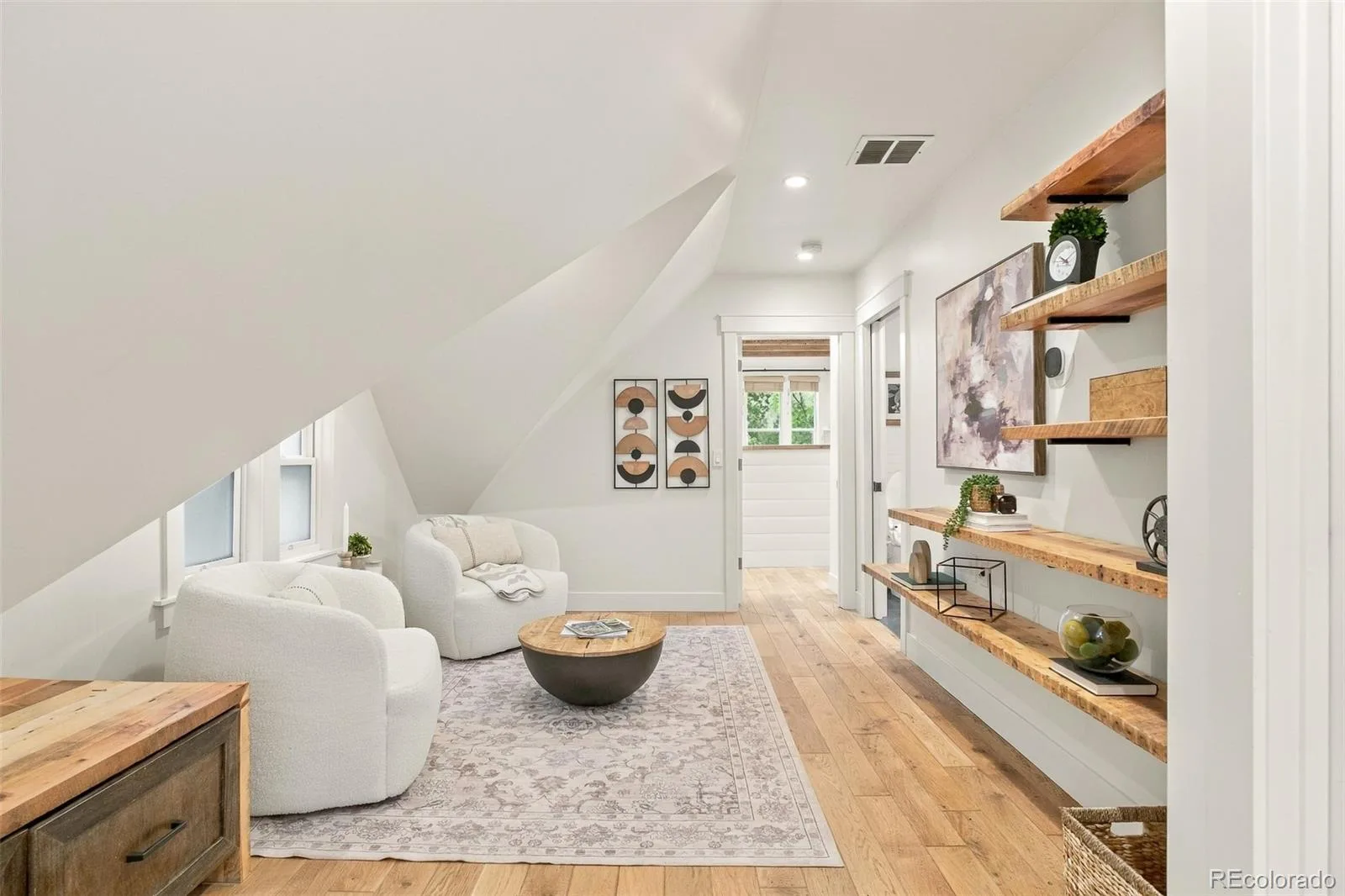 39 W Cedar Avenue Denver CO 80223 | MLS #REC3097097 10072026000349 1600 27