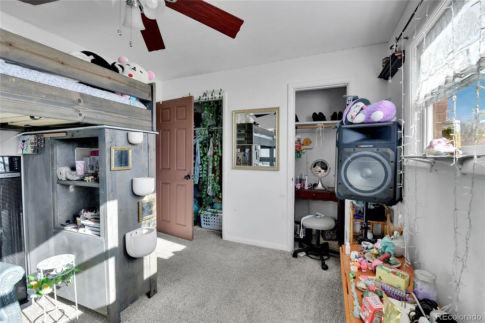 12062025020537 1600 15