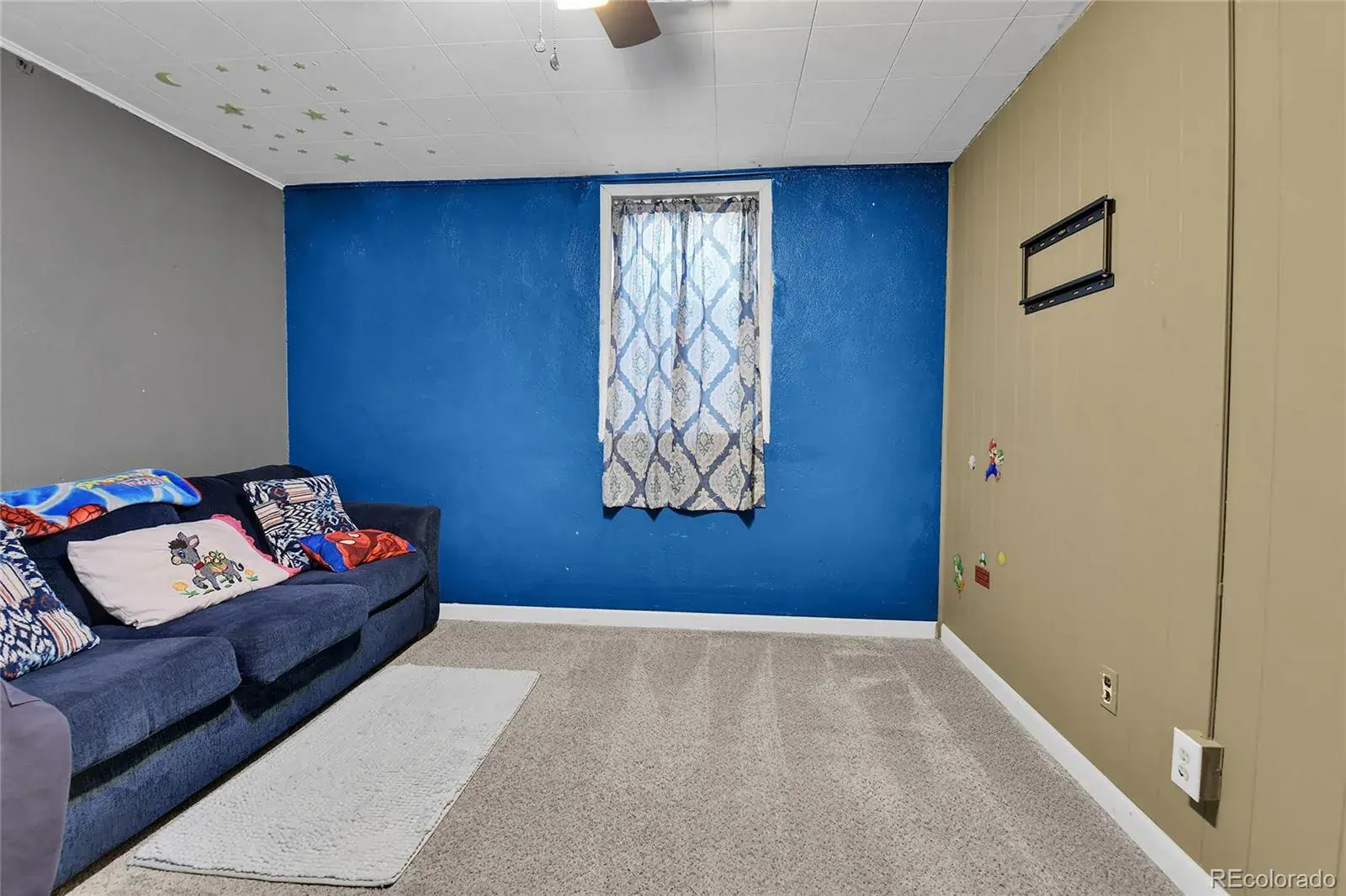 12062025020537 1600 19