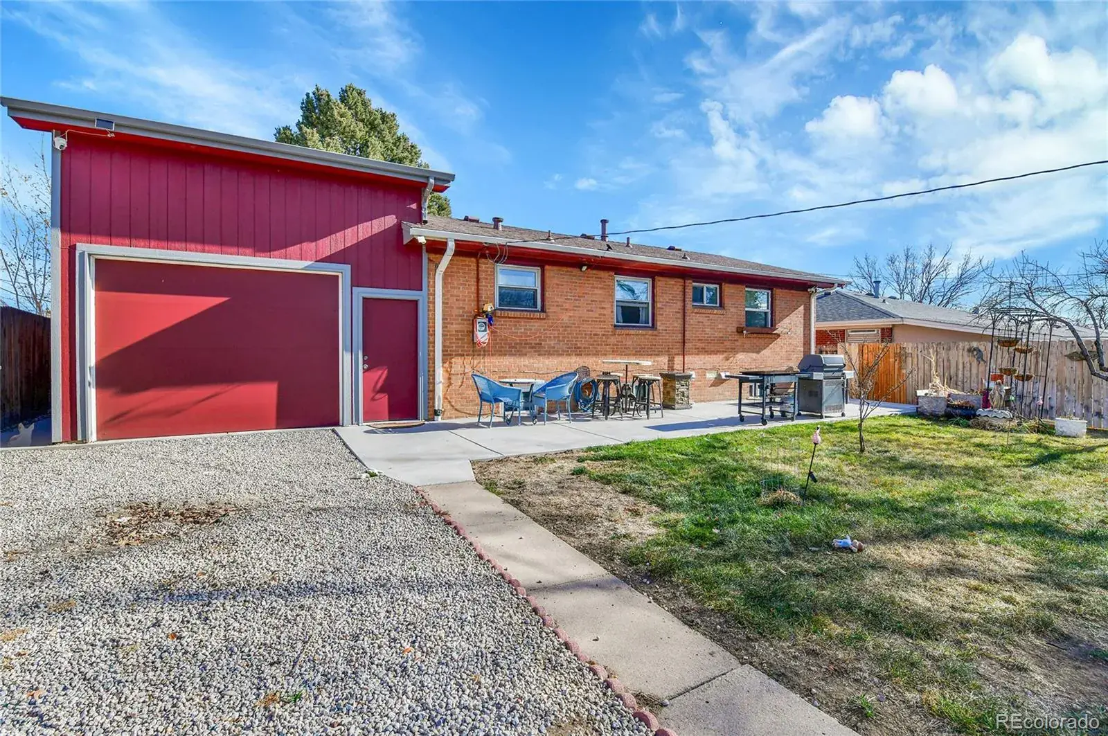 12062025020537 1600 24