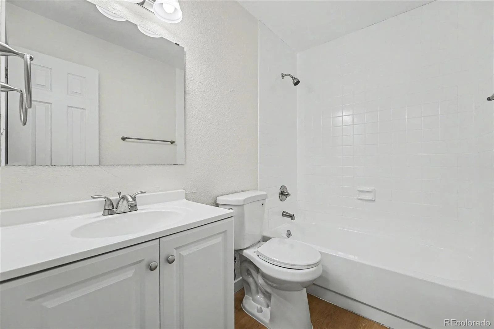 106 Yank Way Denver CO 80228 MLS #REC3099995 06092026161243 1600 12
