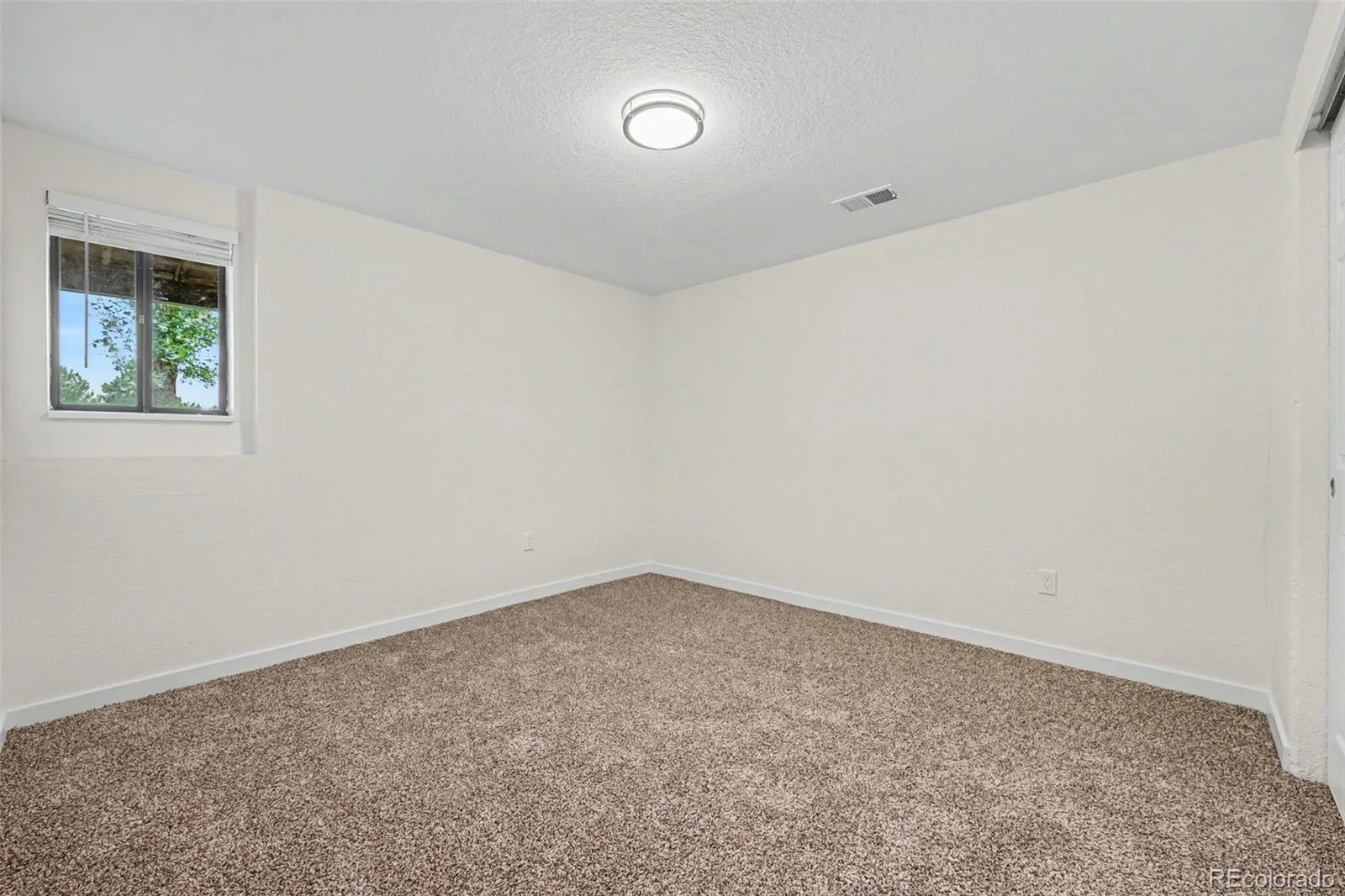 106 Yank Way Denver CO 80228 MLS #REC3099995 06092026161243 1600 14