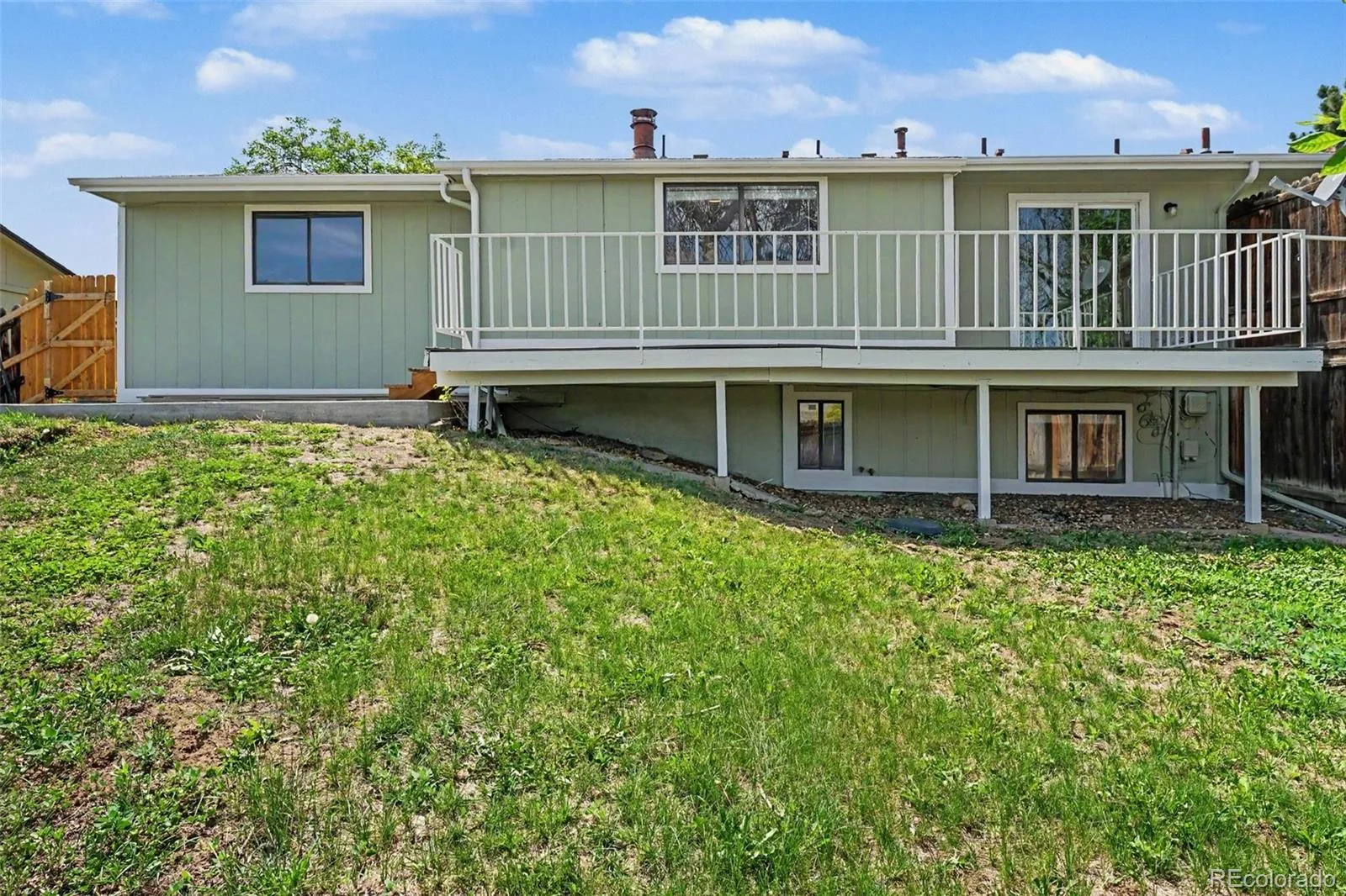 106 Yank Way Denver CO 80228 MLS #REC3099995 06092026161243 1600 19