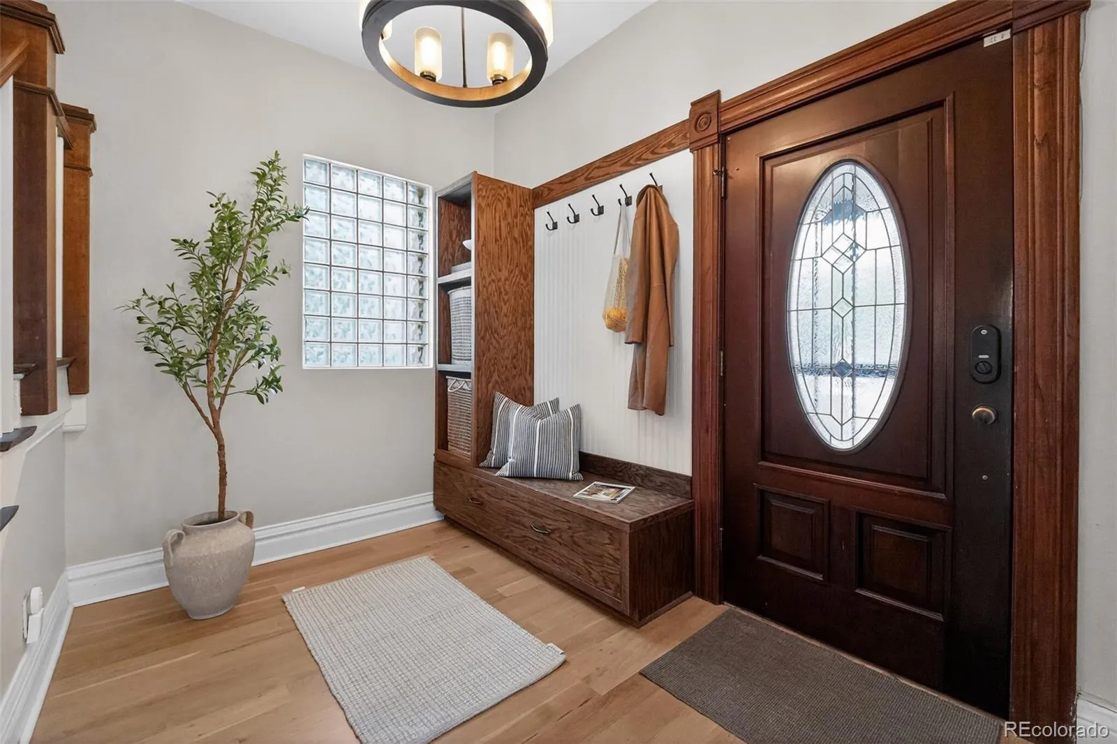 1003 S Emerson Street Denver CO 80209 MLS #REC3101038 05092026020250 1600 5
