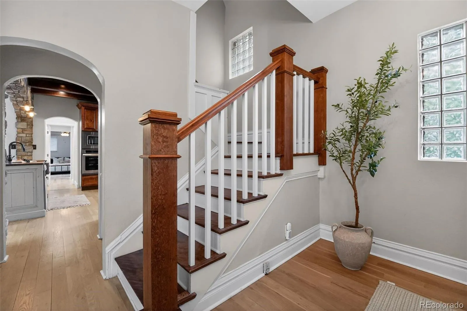 1003 S Emerson Street Denver CO 80209 MLS #REC3101038 05092026020250 1600 6