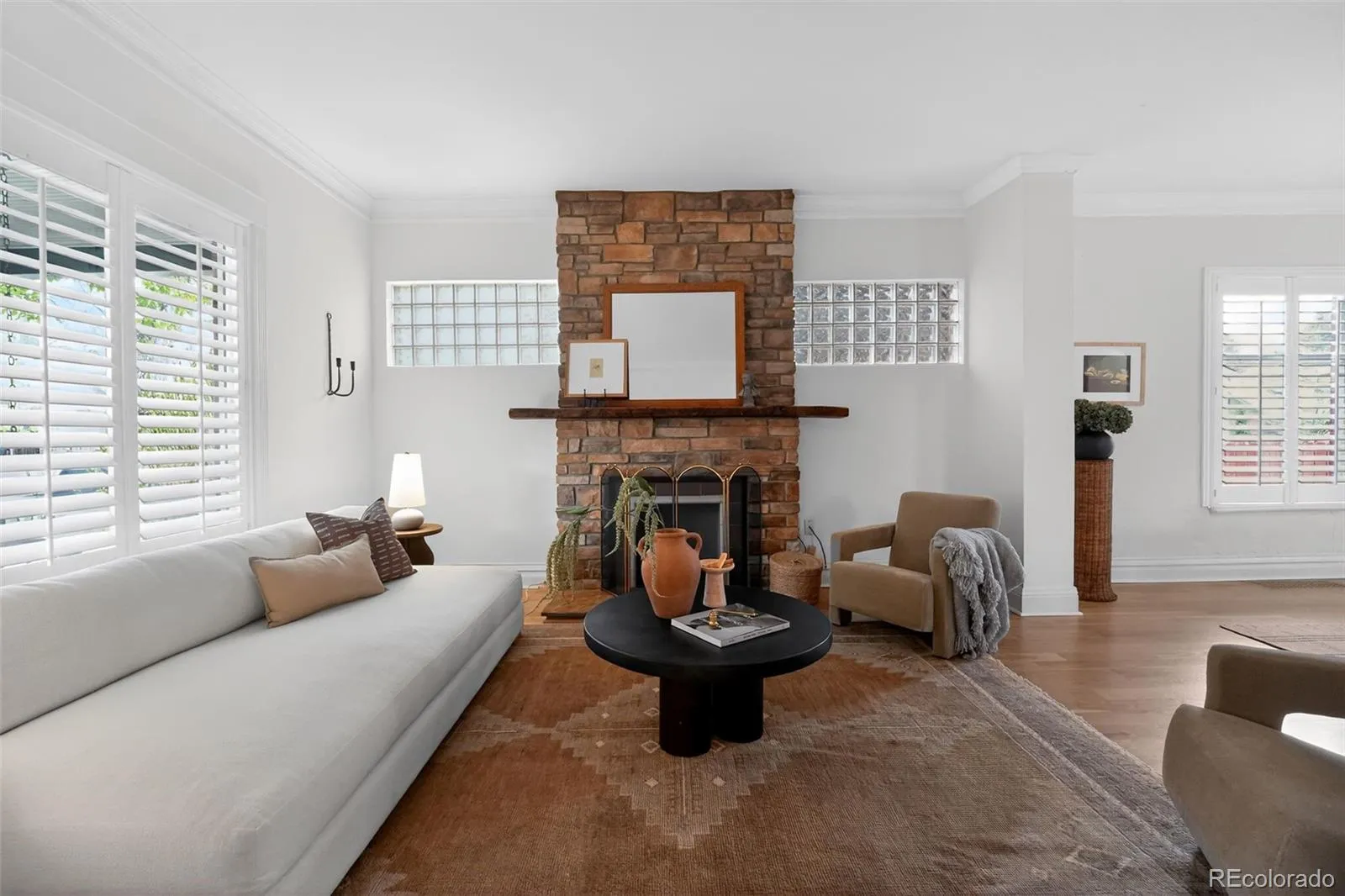 1003 S Emerson Street Denver CO 80209 MLS #REC3101038 05092026020250 1600 8