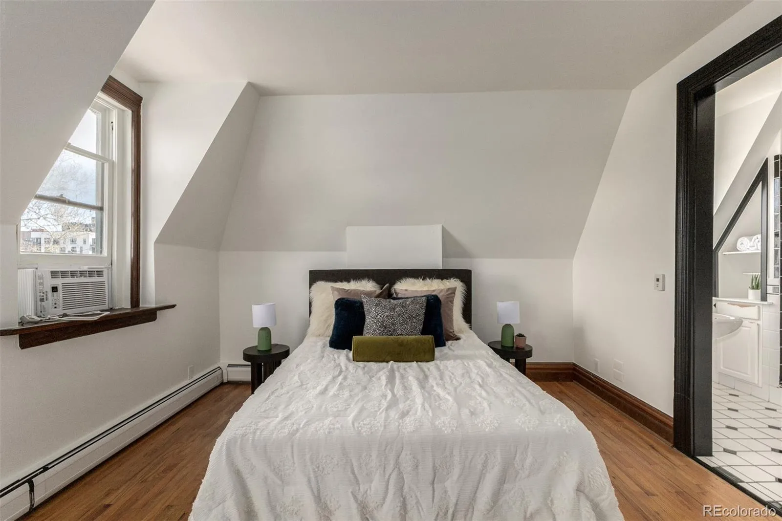 1021 E 17th Avenue #20 Denver CO 80218 MLS #REC3102525 05182026190643 1600 11