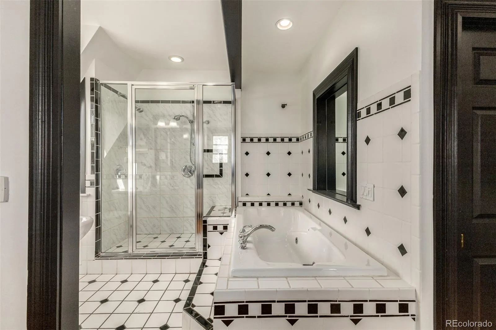 1021 E 17th Avenue #20 Denver CO 80218 MLS #REC3102525 05182026190643 1600 14