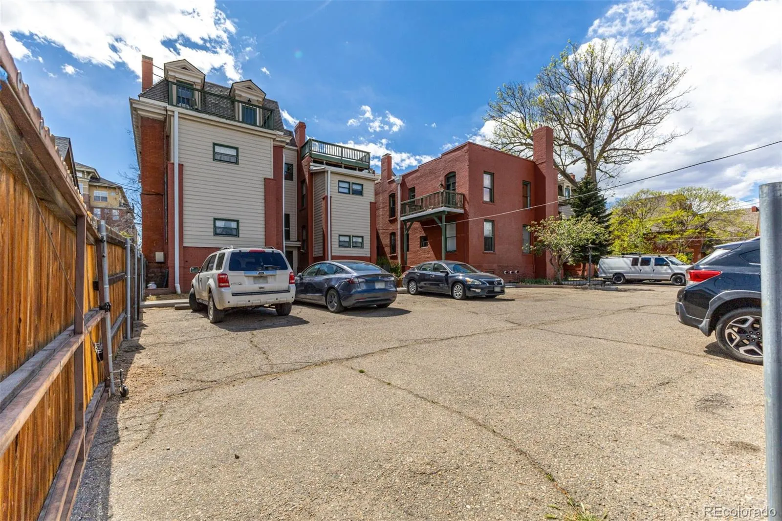 1021 E 17th Avenue #20 Denver CO 80218 MLS #REC3102525 05182026190643 1600 23
