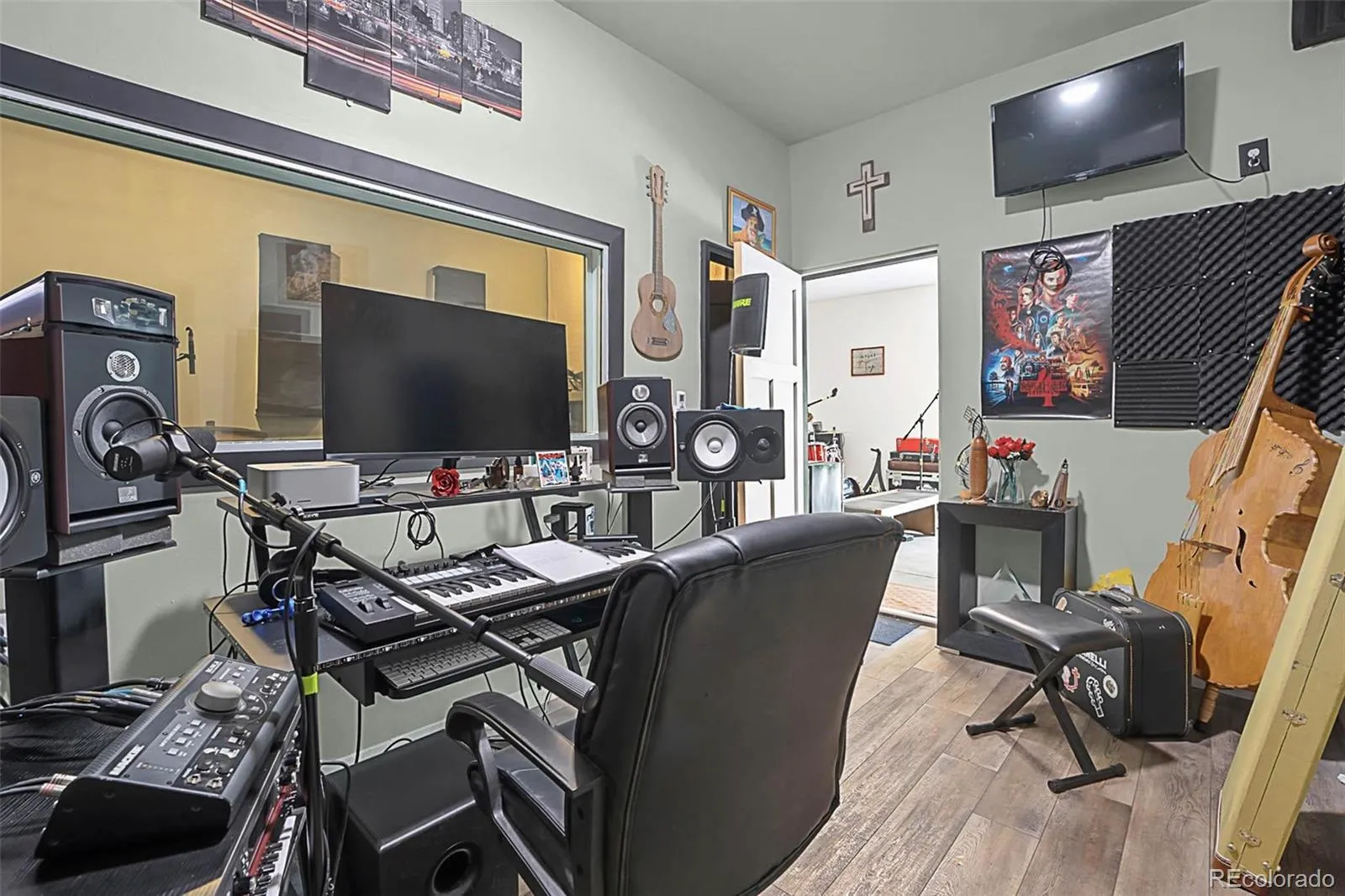 04102026165441 1600 14