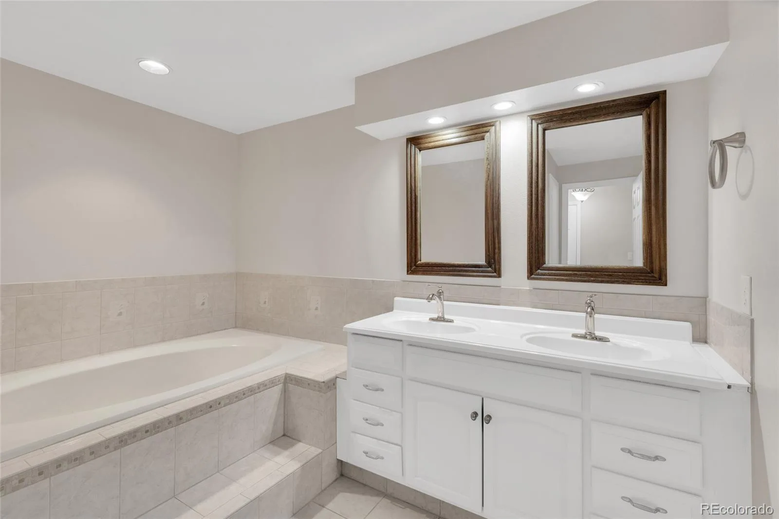 13950 E Oxford Place #B206 Aurora CO 80014 | MLS #REC3104009 08042026180206 1600 15