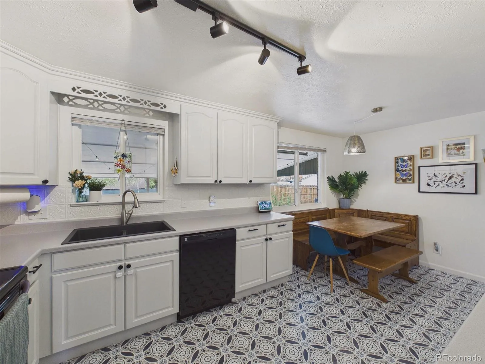 851 Miller Court Lakewood CO 80215 MLS #REC3105035 05012026152954 1600 12