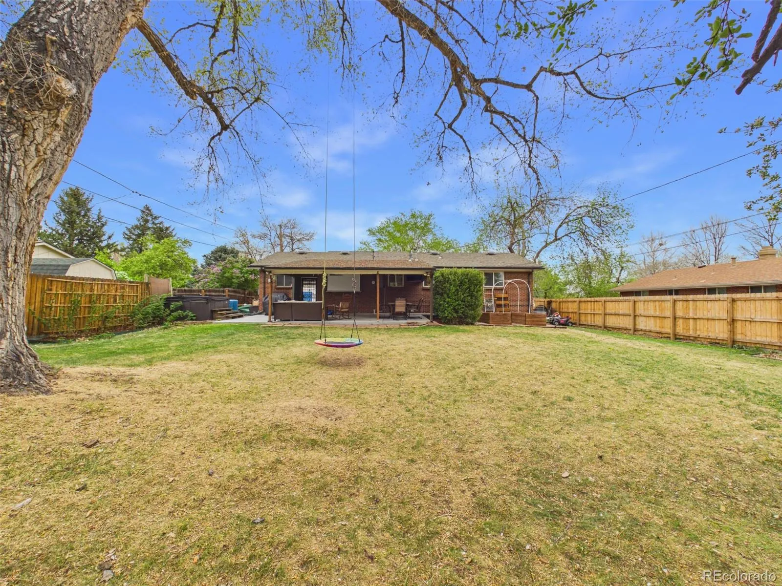 851 Miller Court Lakewood CO 80215 MLS #REC3105035 05012026152954 1600 38