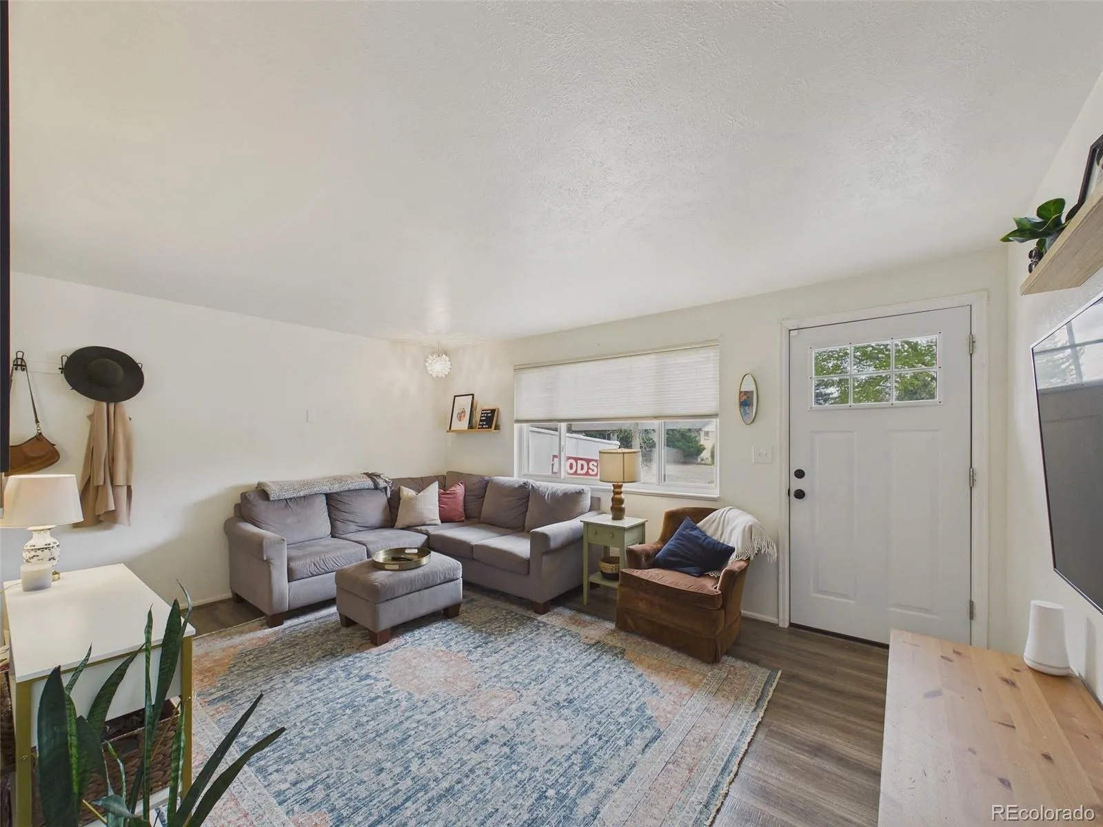 851 Miller Court Lakewood CO 80215 MLS #REC3105035 05012026152954 1600 5