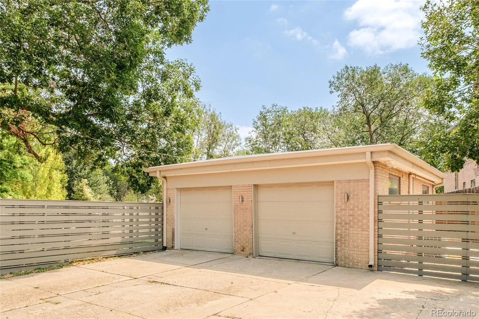 2659 N Gaylord Street Denver CO 80205 MLS #REC3105721 07132026235637 1600 37