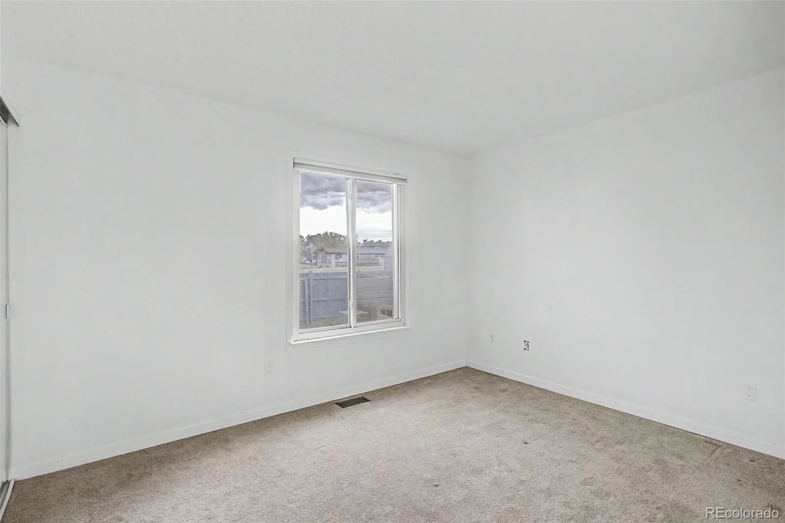 4683 S Buckley Way Aurora CO 80015 | MLS #REC3106505 06102026180838 1600 15
