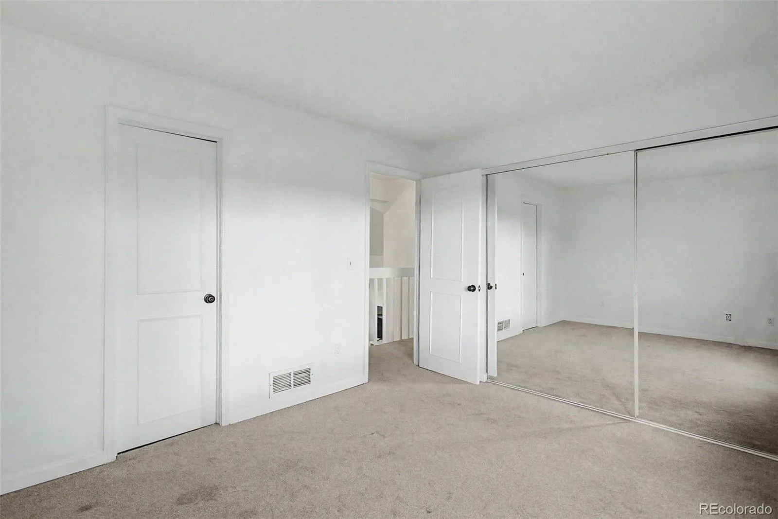 4683 S Buckley Way Aurora CO 80015 | MLS #REC3106505 06102026180838 1600 17