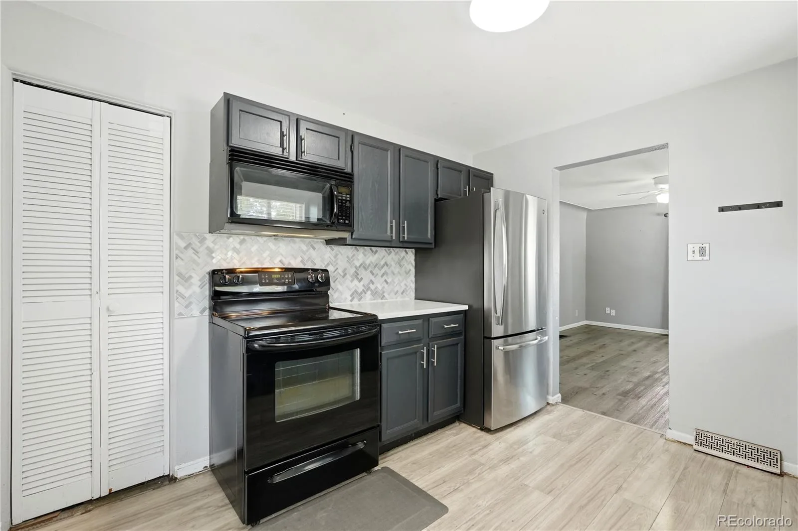 233 S Yates Street Denver CO 80219 | MLS #REC3107500 08282026204206 1600 9