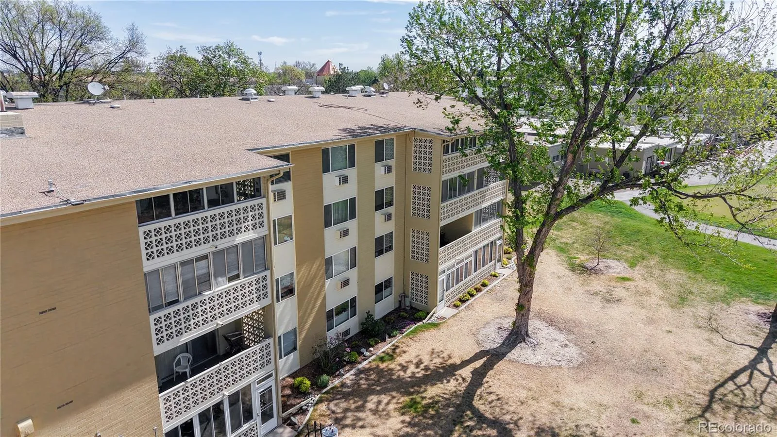 9380 E Center Avenue #12D Denver CO 80247 MLS #REC3107751 04232026133753 1600 19