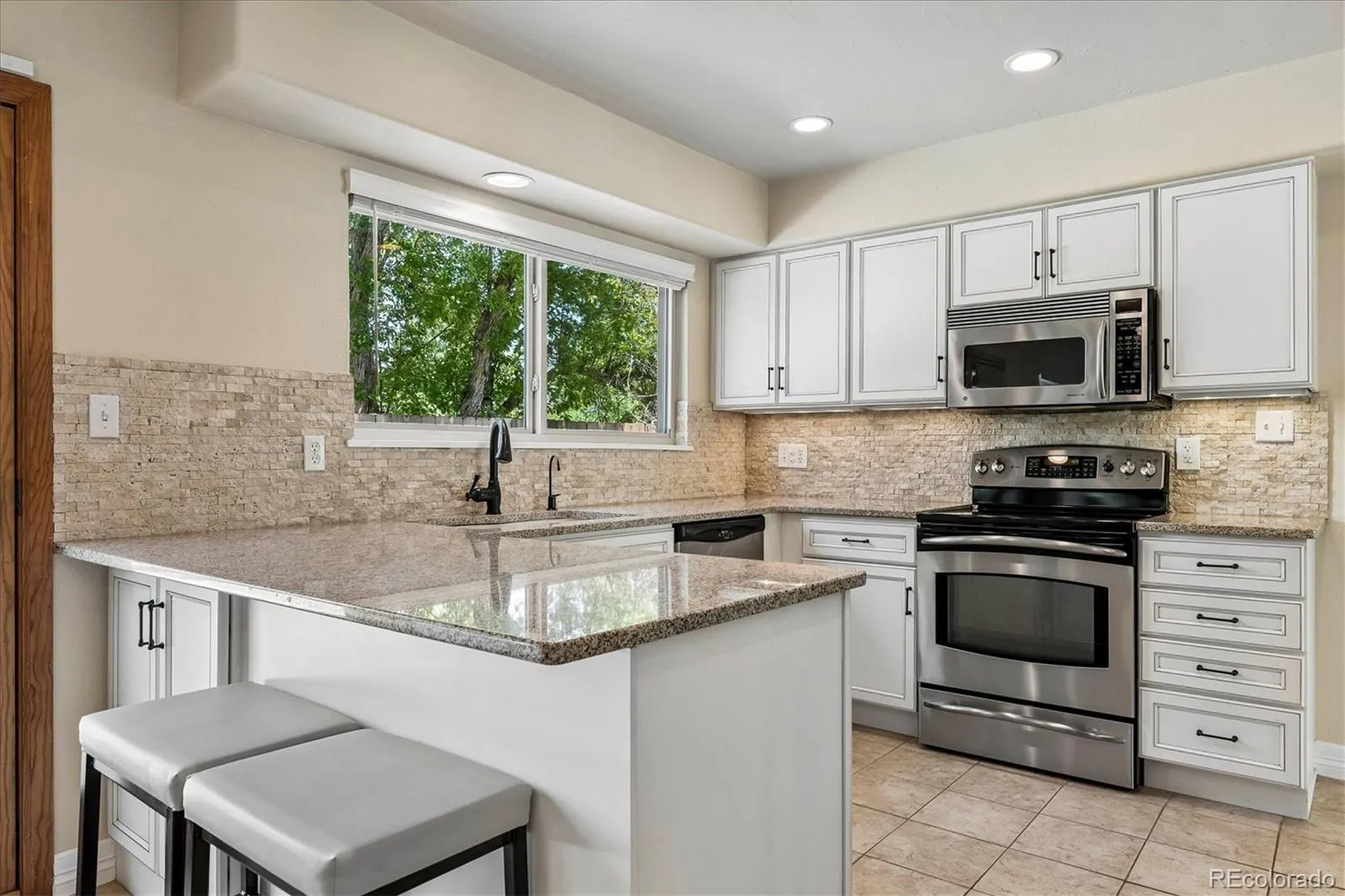 2727 E Jamison Avenue Centennial CO 80122 MLS #REC3107860 04302026182802 1600 17