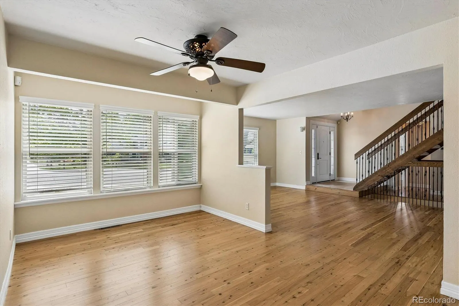2727 E Jamison Avenue Centennial CO 80122 MLS #REC3107860 04302026182802 1600 20