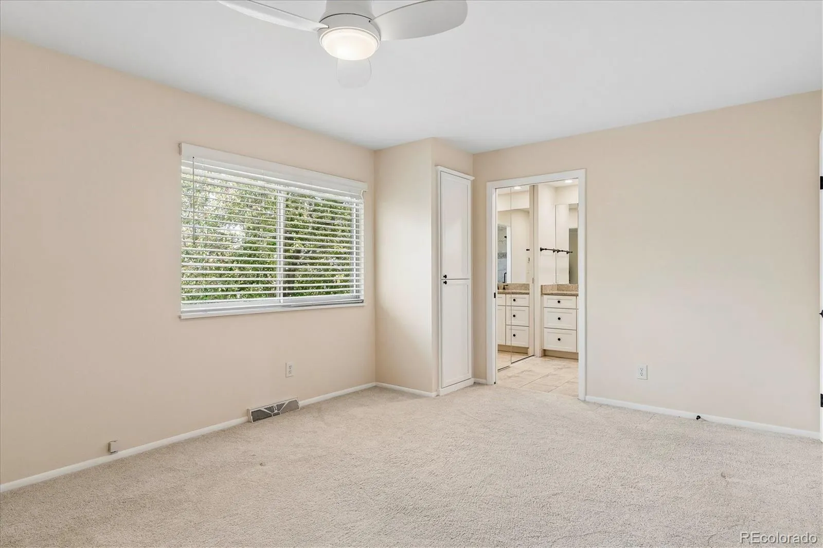 2727 E Jamison Avenue Centennial CO 80122 MLS #REC3107860 04302026182802 1600 29