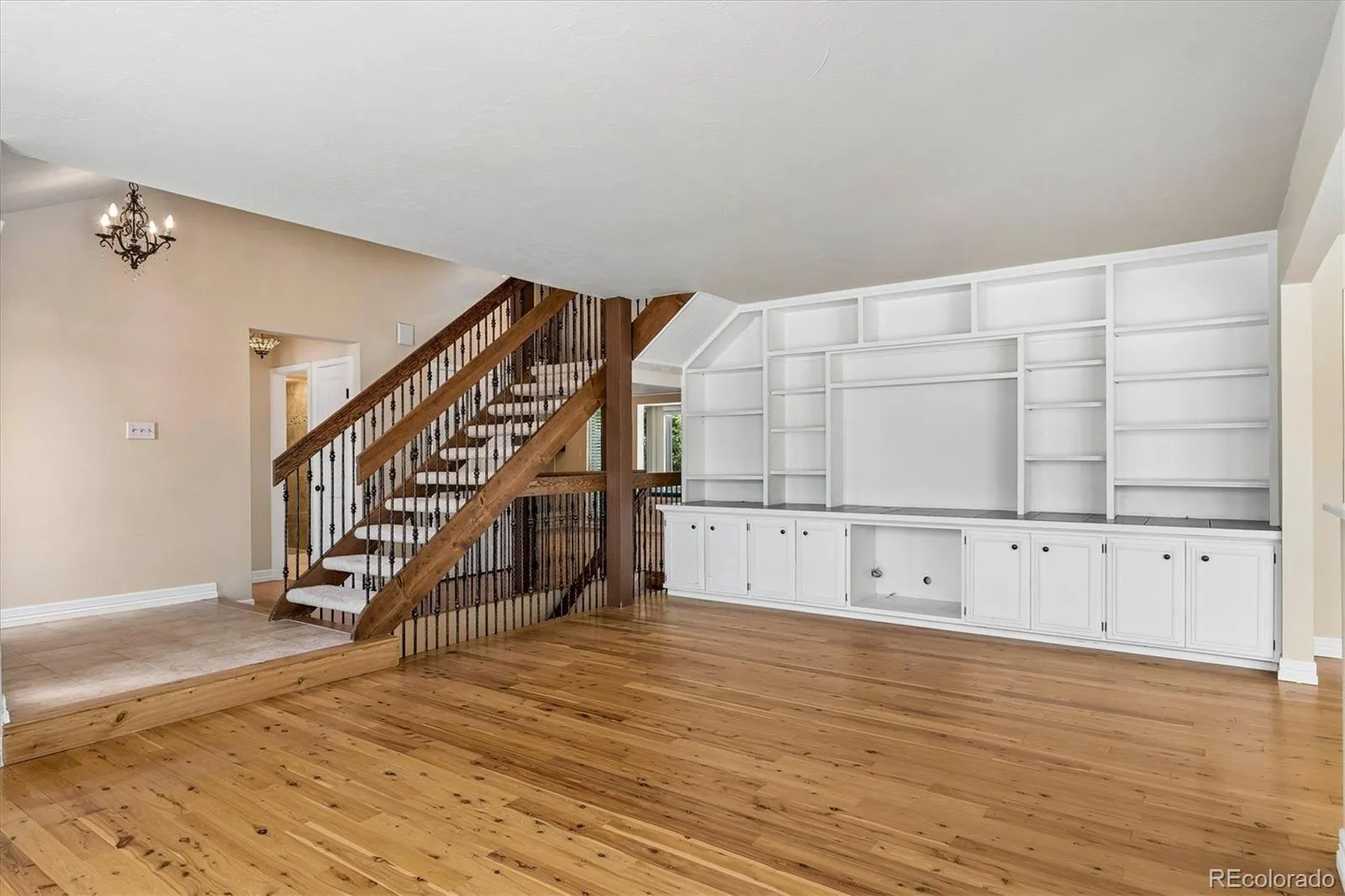 2727 E Jamison Avenue Centennial CO 80122 MLS #REC3107860 04302026182802 1600 6