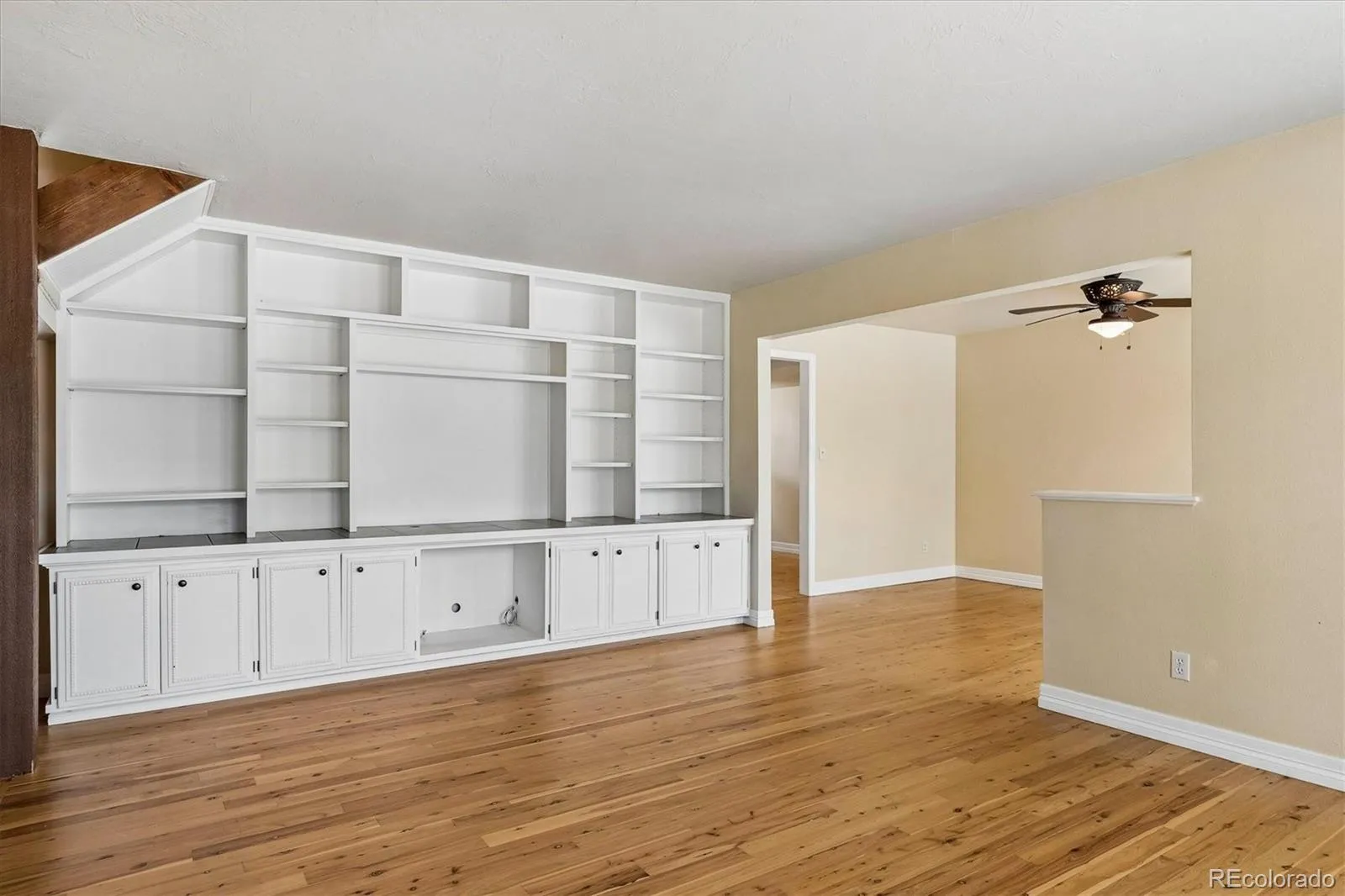 2727 E Jamison Avenue Centennial CO 80122 MLS #REC3107860 04302026182802 1600 8