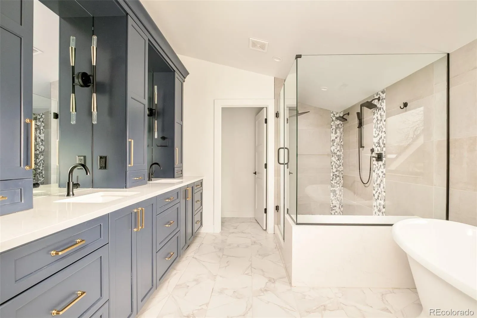 04172026060710 1600 22