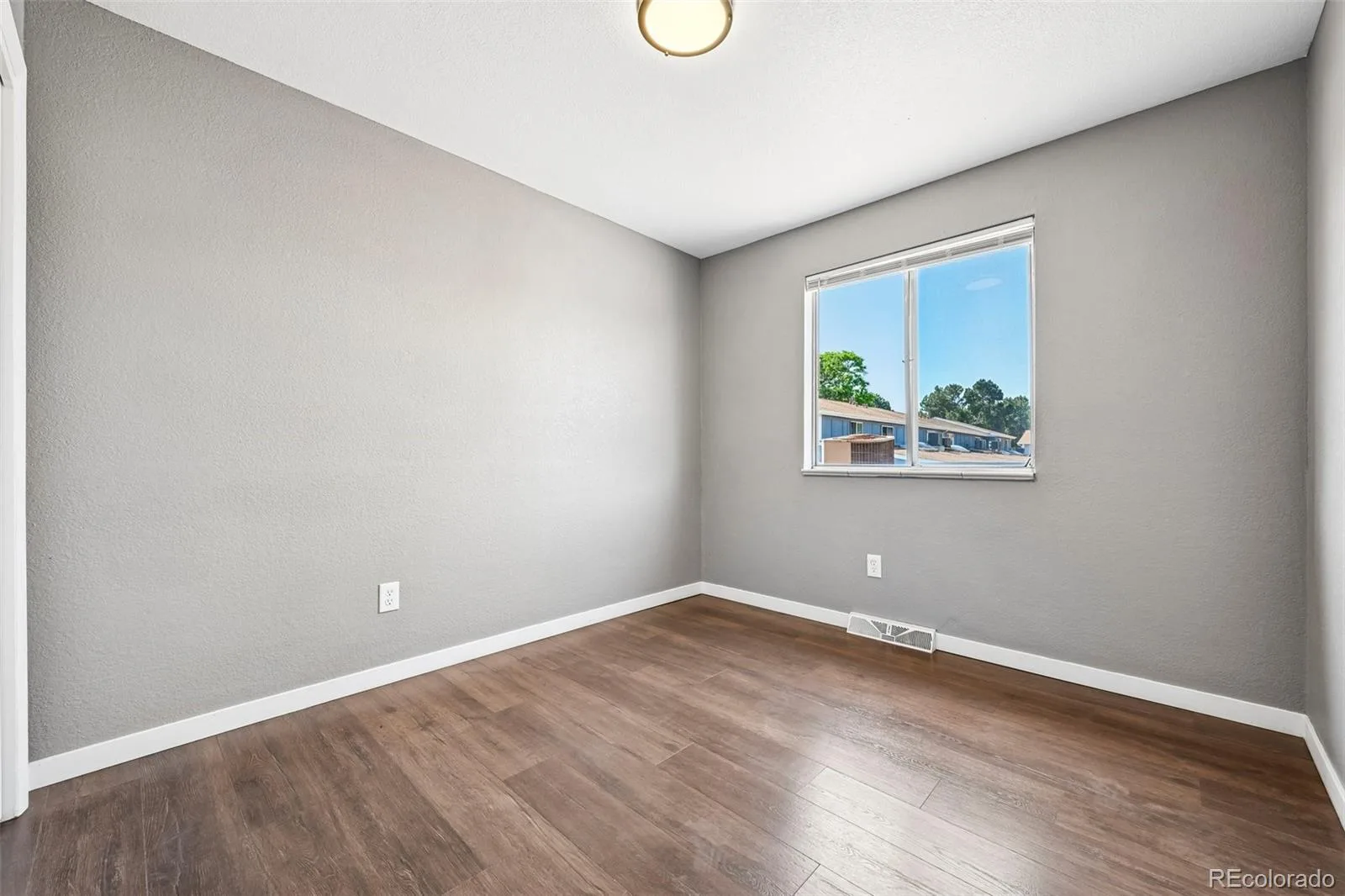 178 Paris Circle Aurora CO 80011 | MLS #REC3108198 07142026194458 1600 25