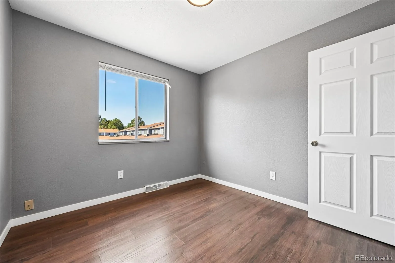 178 Paris Circle Aurora CO 80011 | MLS #REC3108198 07142026194458 1600 27