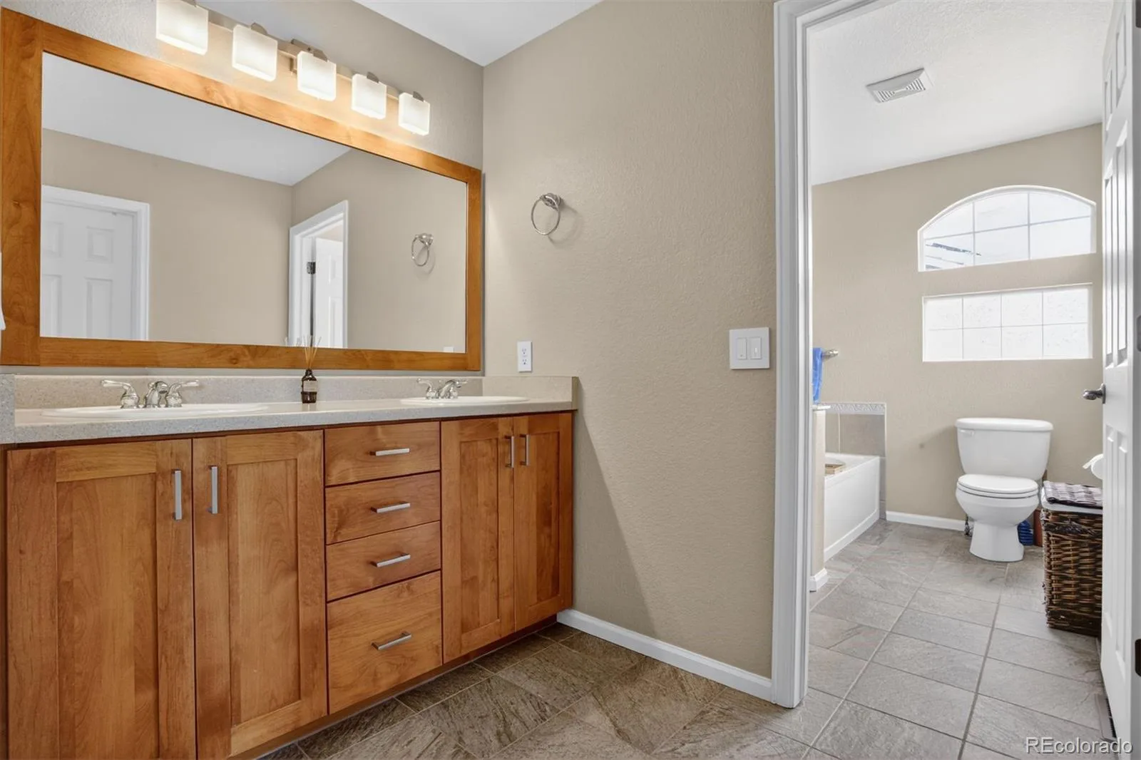 5126 Pasadena Way Broomfield CO 80023 MLS #REC3108859 06092026152122 1600 20