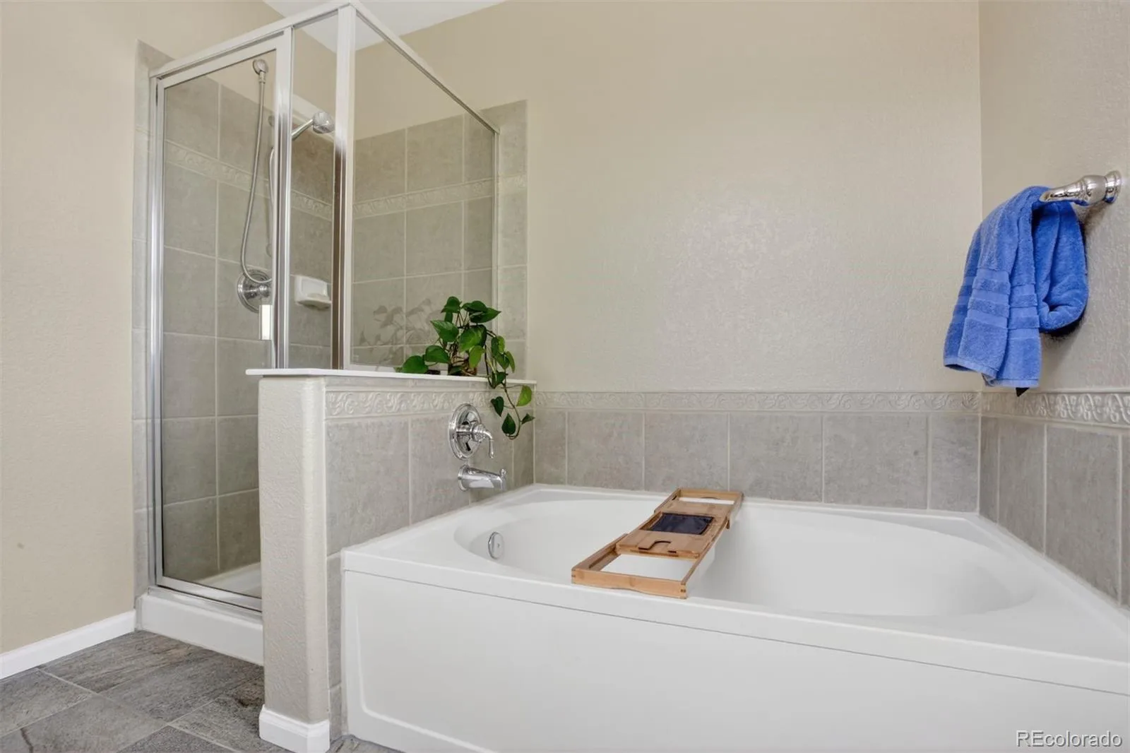 5126 Pasadena Way Broomfield CO 80023 MLS #REC3108859 06092026152122 1600 23