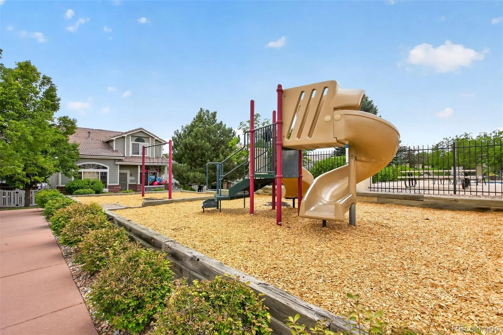 5126 Pasadena Way Broomfield CO 80023 MLS #REC3108859 06092026152122 1600 43