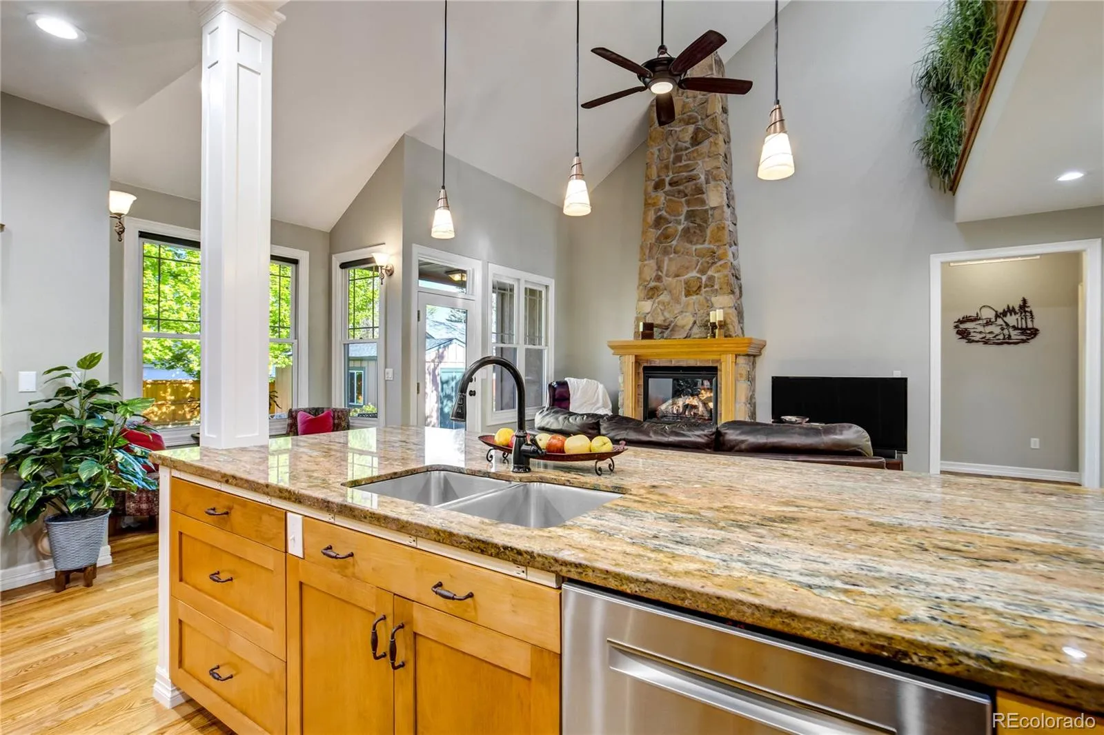 2274 S Ogden Street Denver CO 80210 MLS #REC3110541 05122026190929 1600 15