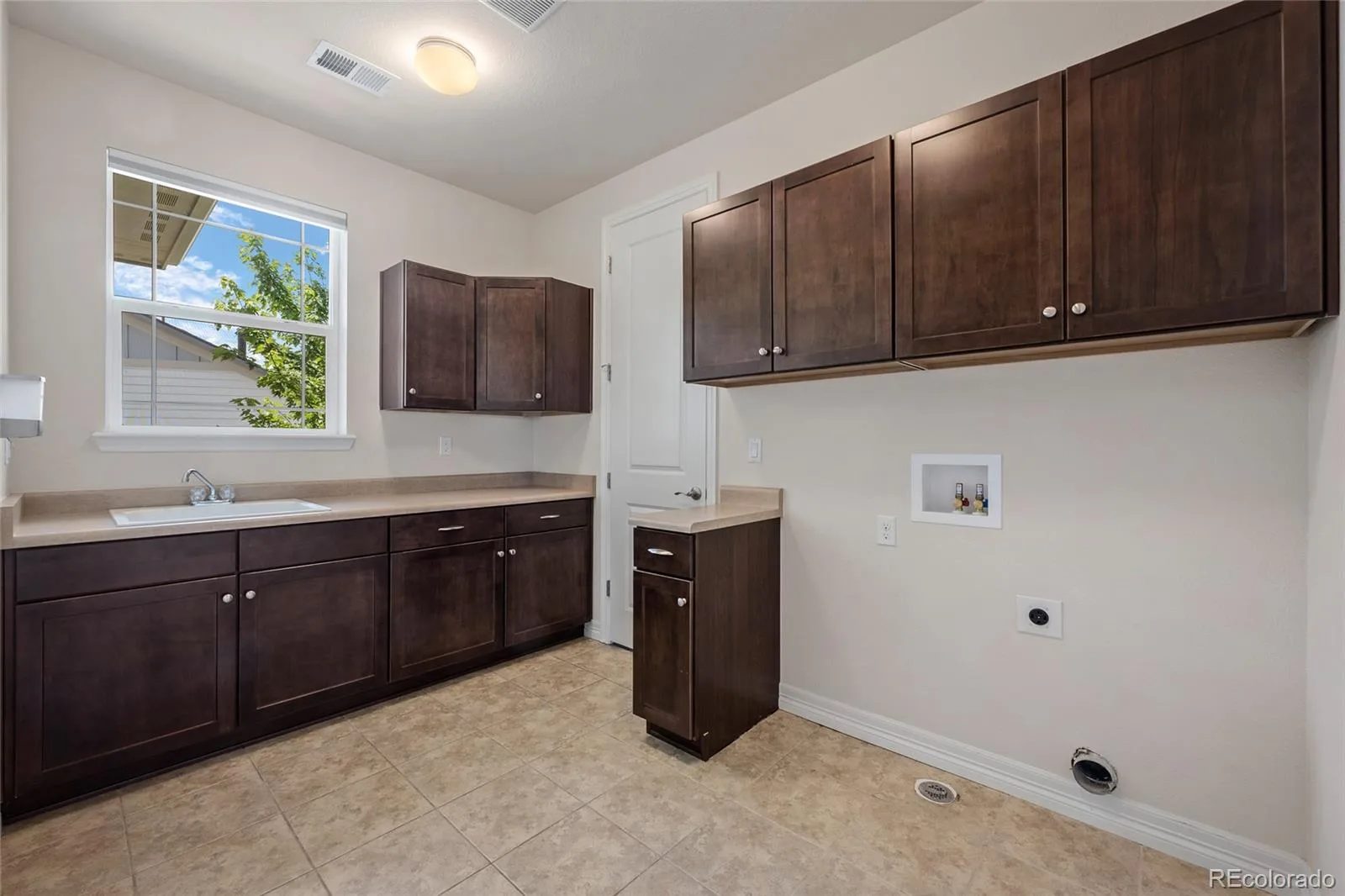 27523 E Euclid Drive Aurora CO 80016 MLS #REC3110829 06262026022917 1600 32
