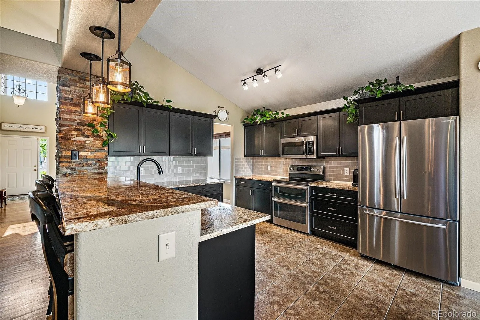 1895 Rough Court Castle Rock CO 80109 MLS #REC3113436 07032026021214 1600 13