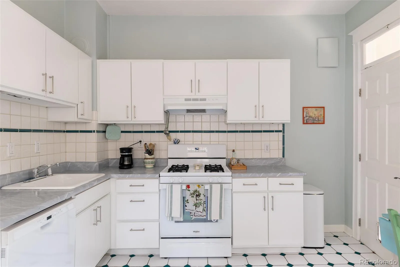 210 S Emerson Street Denver CO 80209 MLS #REC3116554 06262026170313 1600 13