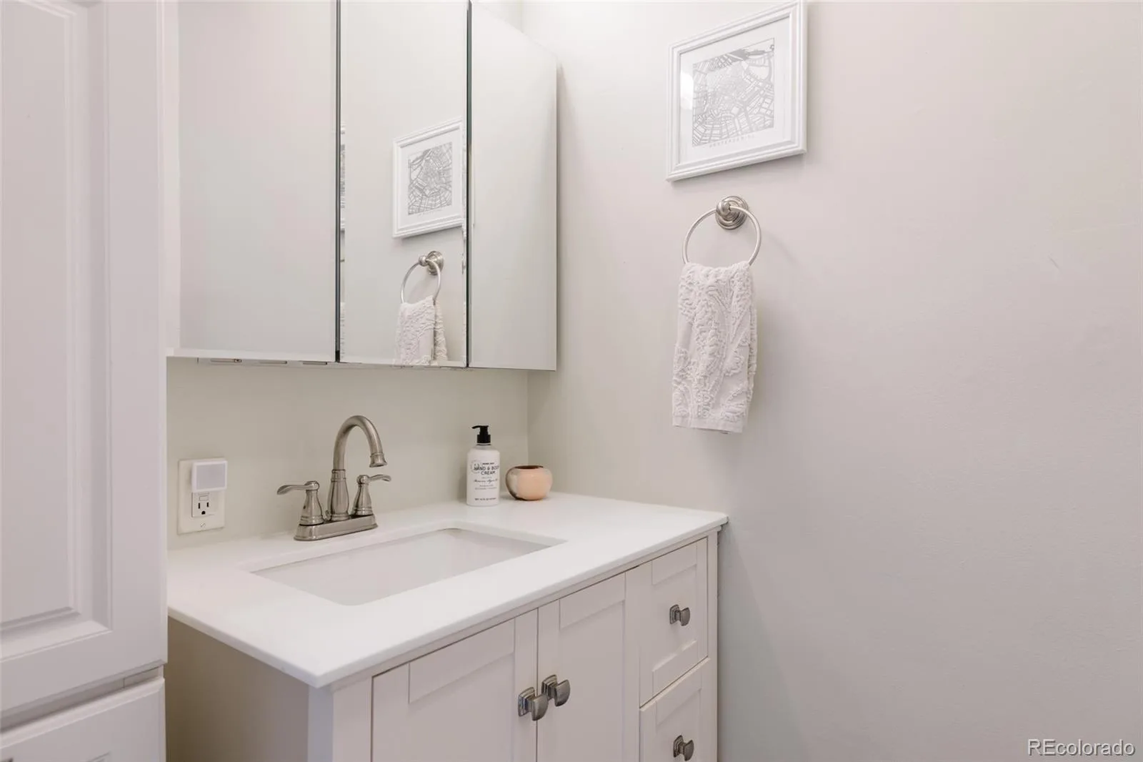 210 S Emerson Street Denver CO 80209 MLS #REC3116554 06262026170313 1600 17