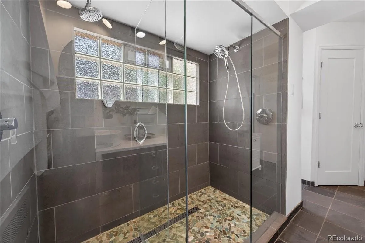 10530 W 22nd Place Lakewood CO 80215 MLS #REC3116965 05142026213907 1200 23