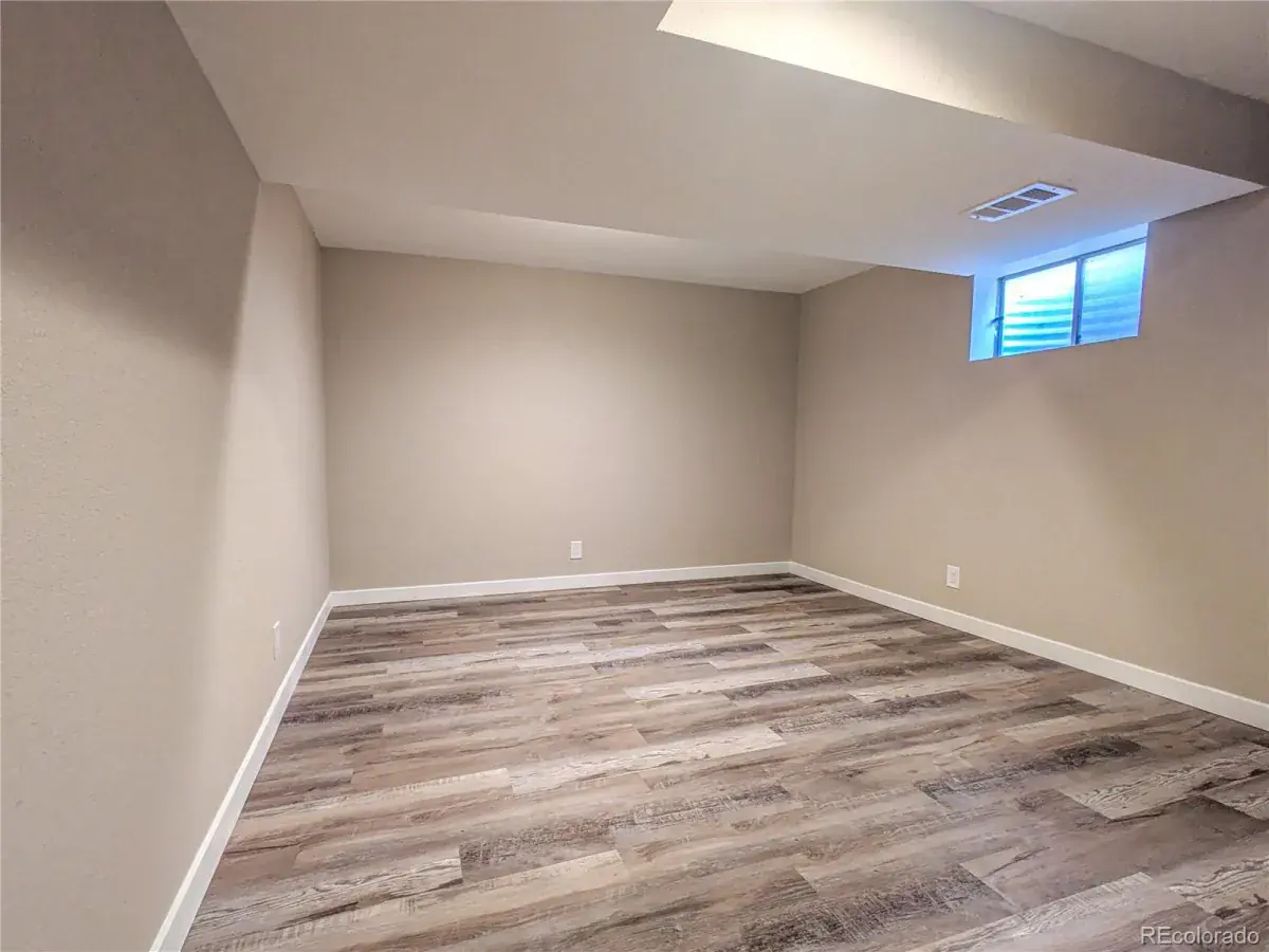 11062025052338 1200 26