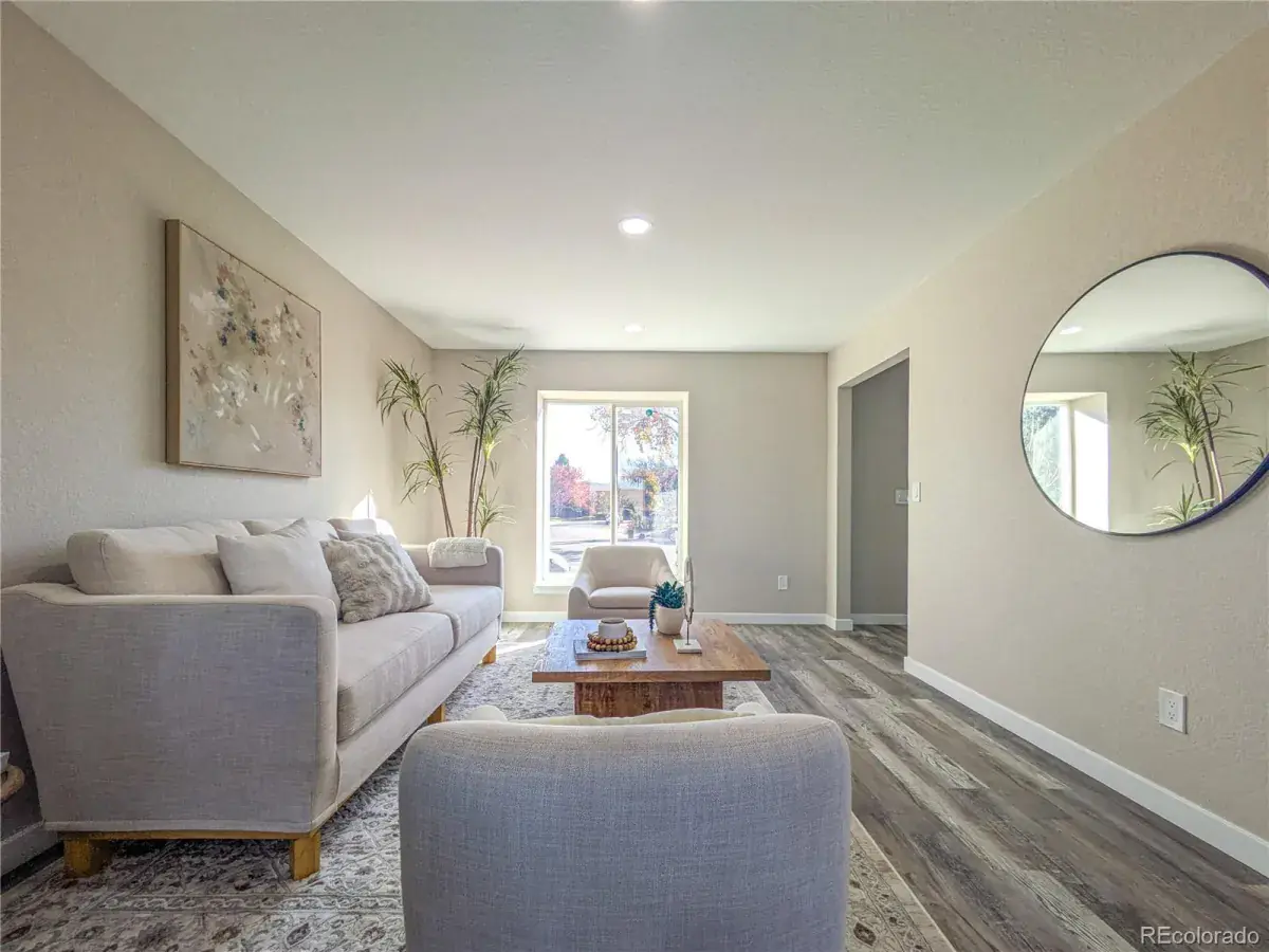 11062025052338 1200 7